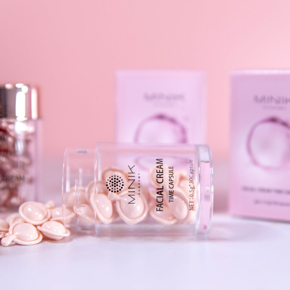 Facial hydration capsules